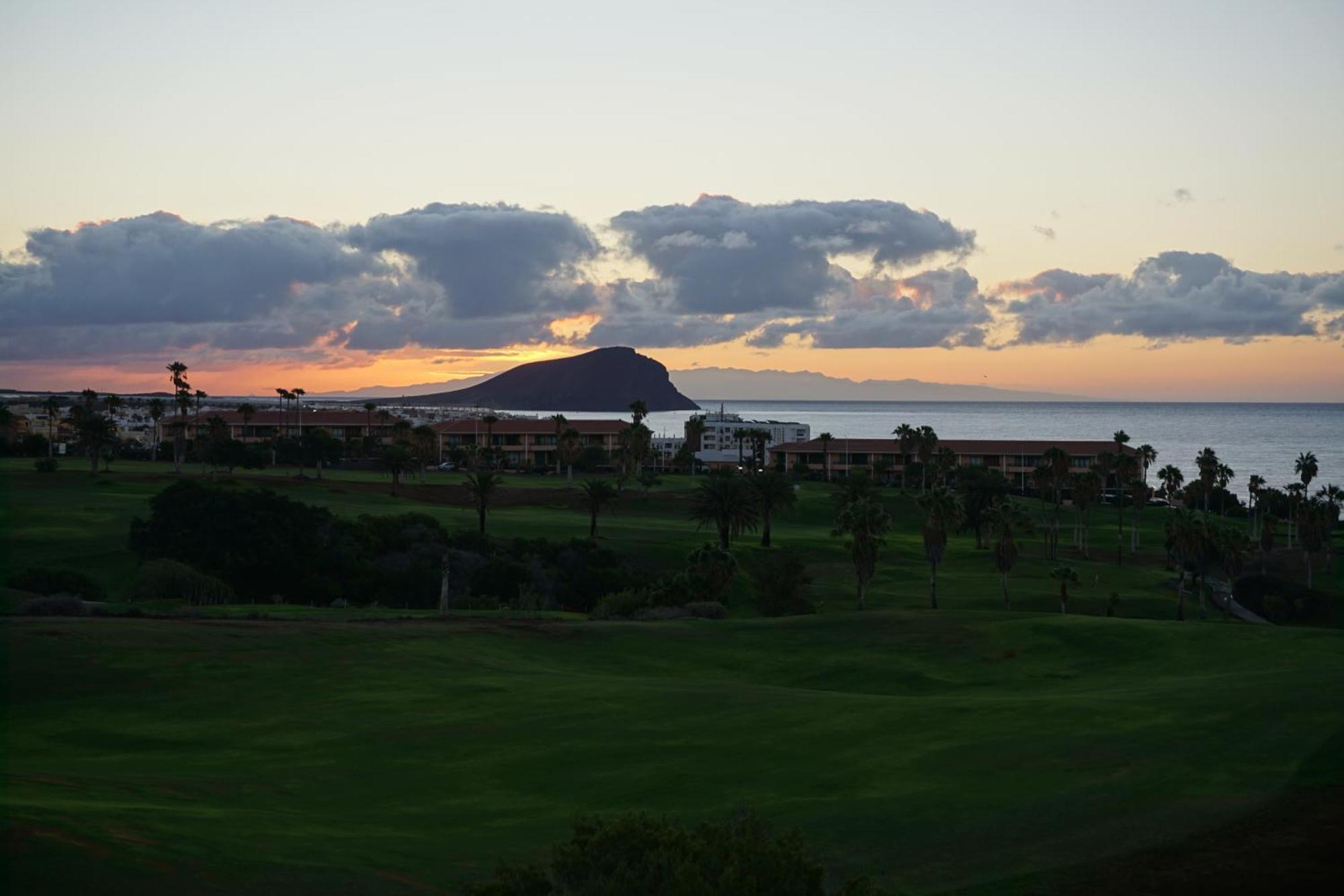 Golf Del Sur Apartment - Magnificent Panorama Of The Ocean, El Teide, And Montana Roja San Miguel de Abona Exterior foto