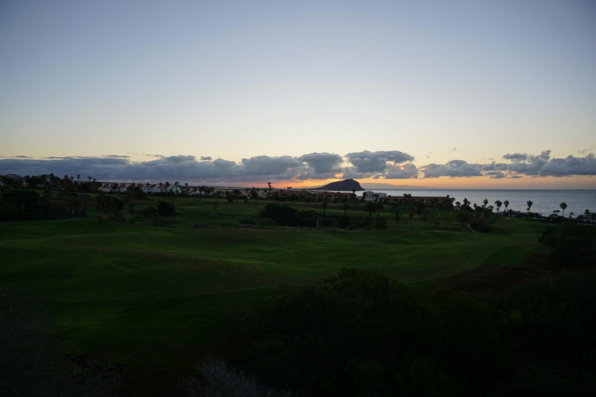 Golf Del Sur Apartment - Magnificent Panorama Of The Ocean, El Teide, And Montana Roja San Miguel de Abona Exterior foto